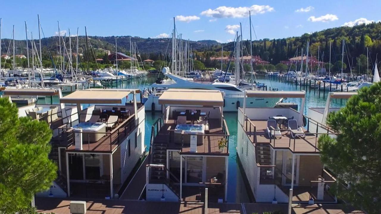 Floating House Hurrea Villa Portorose Esterno foto