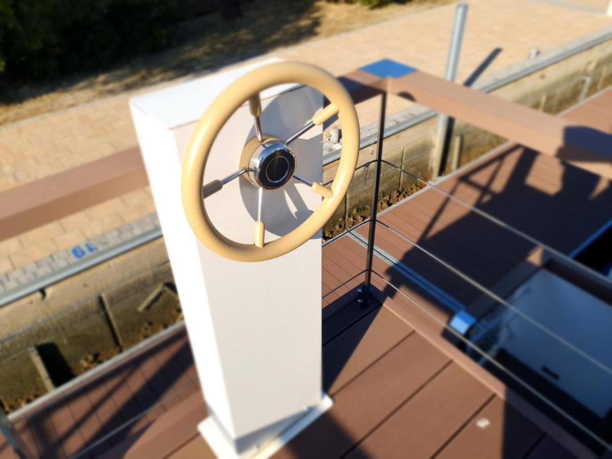 Floating House Hurrea Villa Portorose Esterno foto