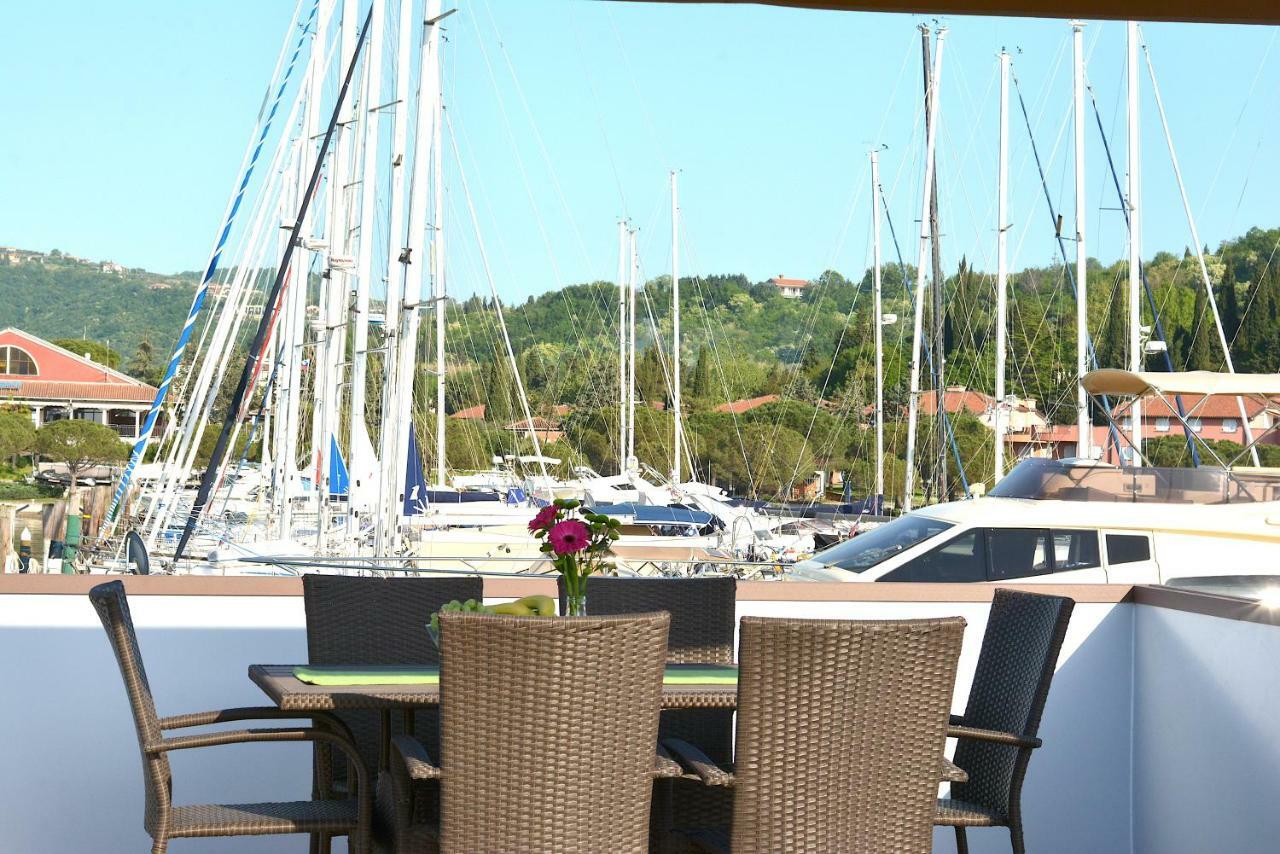 Floating House Hurrea Villa Portorose Esterno foto