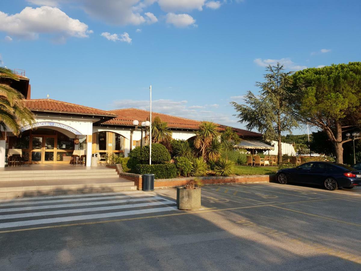 Floating House Hurrea Villa Portorose Esterno foto